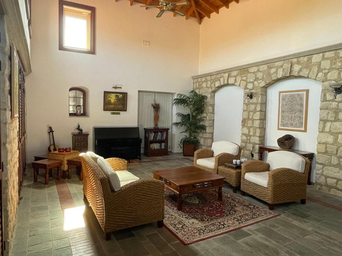 Beautiful Home Paphos Extérieur photo