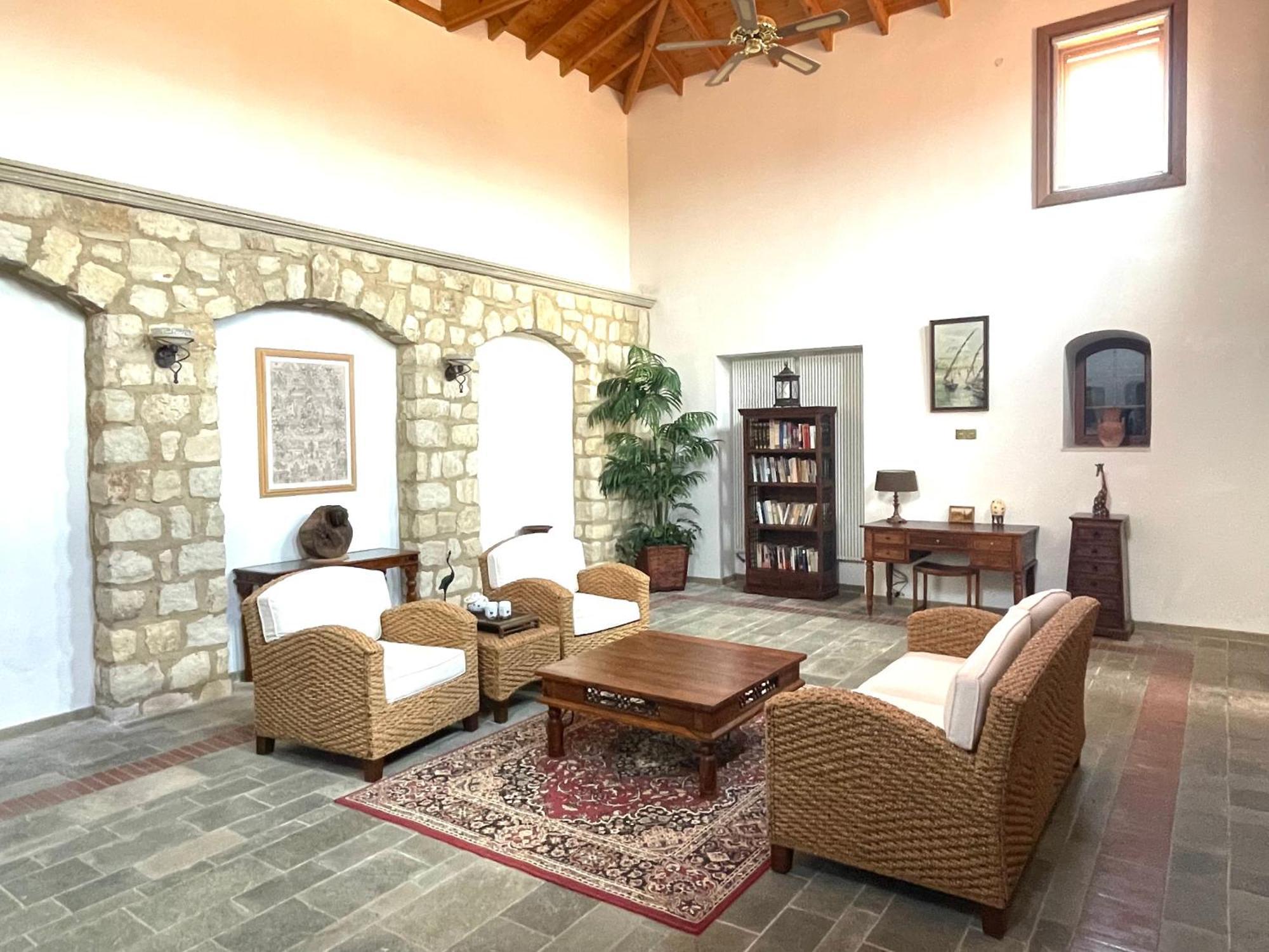 Beautiful Home Paphos Extérieur photo